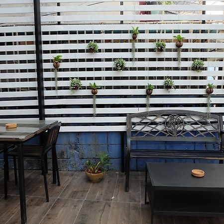 F Plus F Hostel Chiang Mai Dış mekan fotoğraf